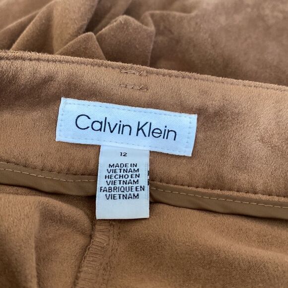 Calvin Klein Ultra Suede Pleated Front Crop Trousers - Picture 12 of 12